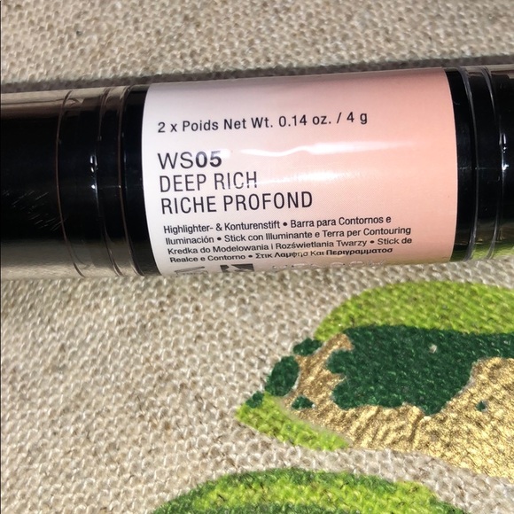 Brand New NYX Wonder Stick - Picture 4 of 4